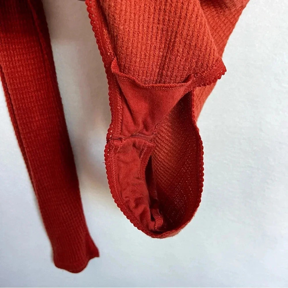 Free People Intimately Bodysuit Size Small Turtleneck Waffle Knit Orange LS - Picture 8 of 12